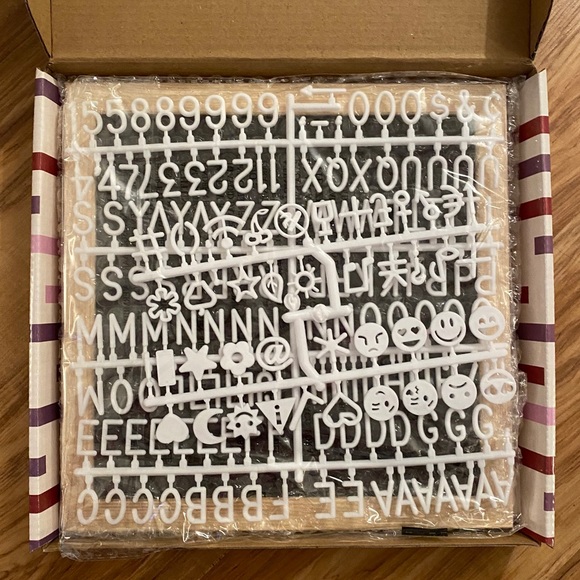 XO, Sienna felt message board - Picture 3 of 4